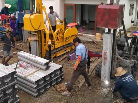 รับตอกเสาเข็มบ้านราคาถูก